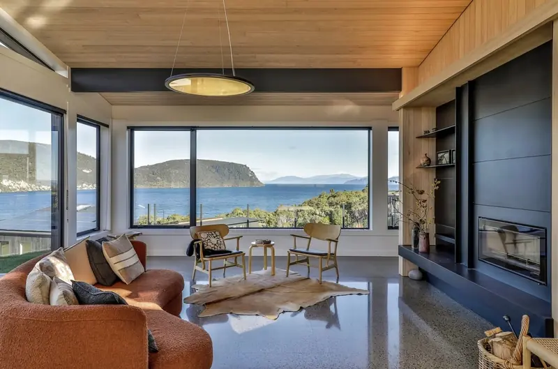 Living room, Courtyard House