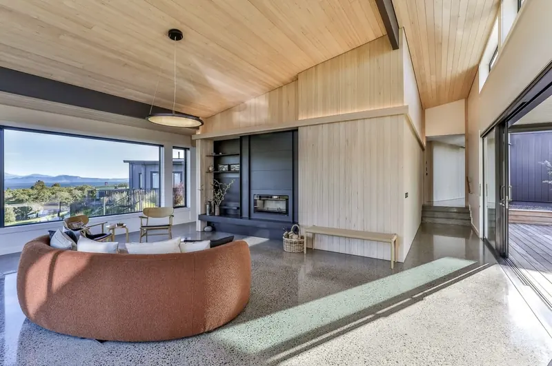 Lounge, Courtyard House